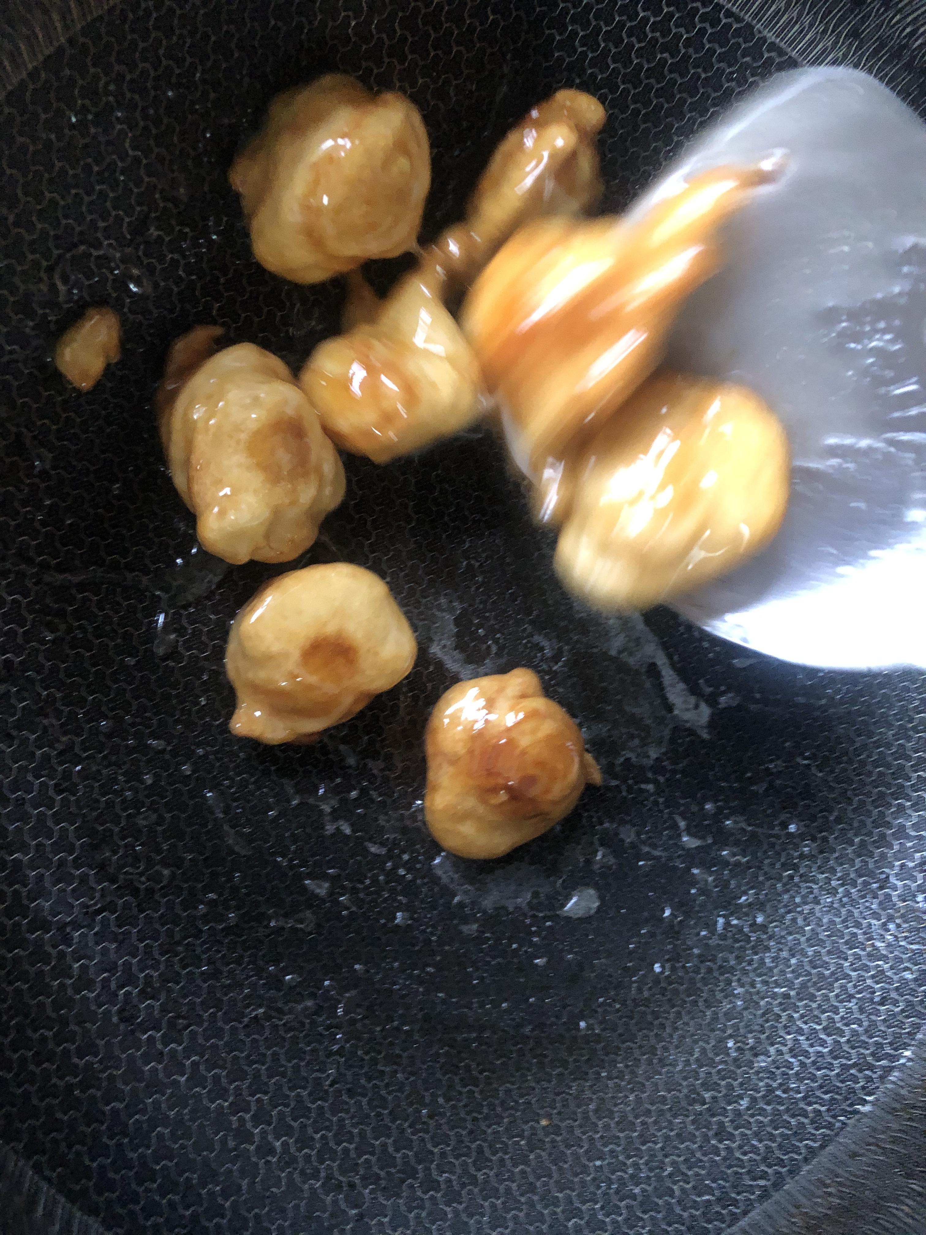 八个月宝宝蛋黄食用的正确方法与注意事项